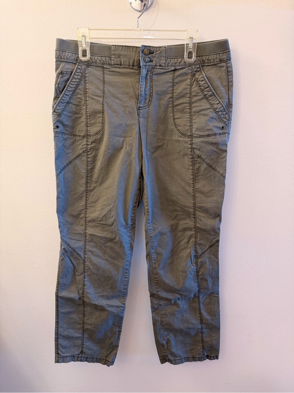 Women’s Gray Utility Cargo Pants - Casual Everyday Wear